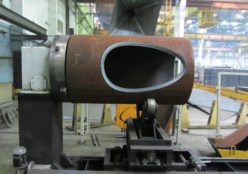 Didelių gabaritų vamzdžių pjovimo robotas