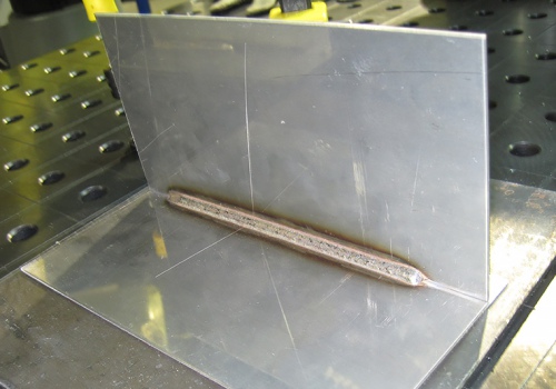 CMT šaltojo suvirinimo robotas