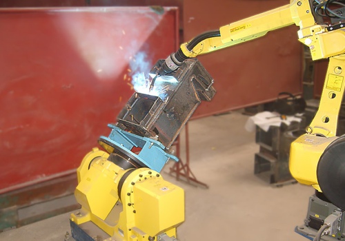 Krosnių ir kūryklų suvirinimo robotas