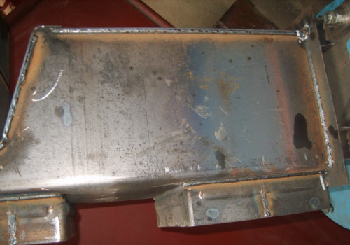 Krosnių ir kūryklų suvirinimo robotas