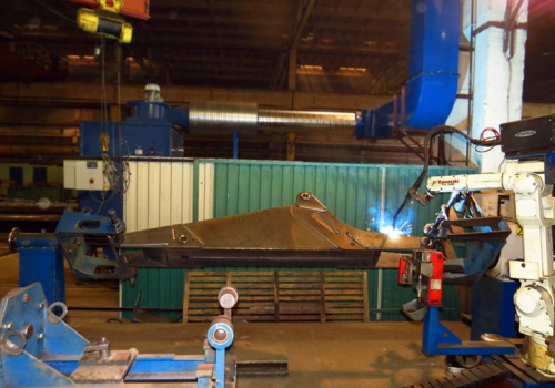 Krautuvo strėlės suvirinimo robotas