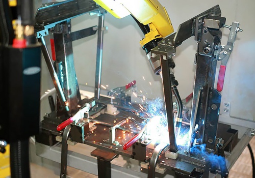 Kėdžių karkasų suvirinimo robotas