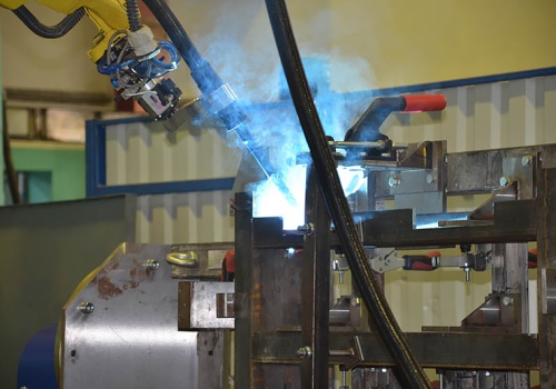 Rėminių konstrukcijų suvirinimo robotas