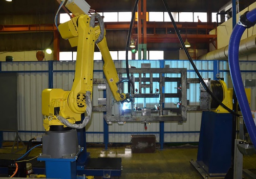 Rėminių konstrukcijų suvirinimo robotas