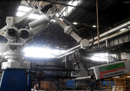 Putplasčio paletavimo robotai