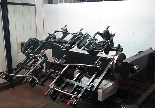 Asti kėdžių suvirinimo robotas