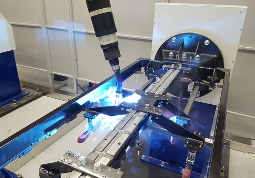 Baldų karkasų suvirinimo robotas