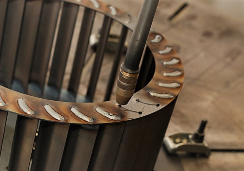 Ventiliatorių korpusų suvirinimo robotas