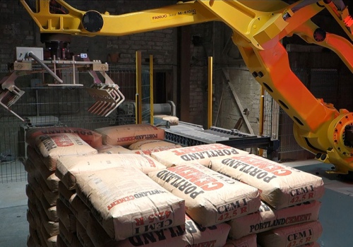 Cemento maišų paletavimo robotas
