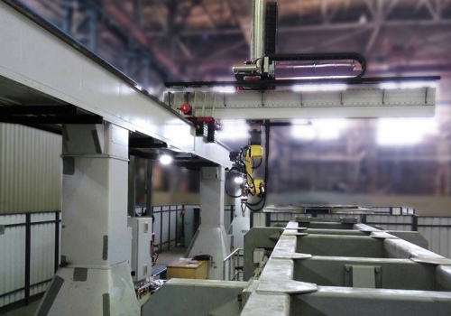 Konsolinio tipo gaminių suvirinimo robotas