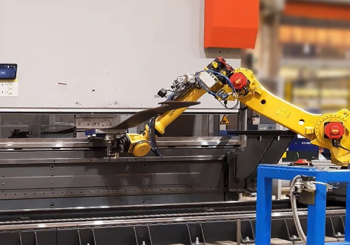 Lakštų lankstymo staklių pakrovimo robotas