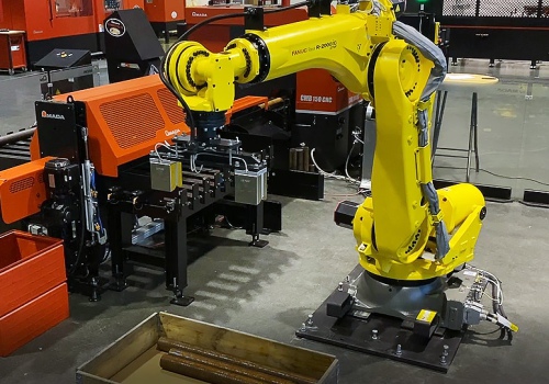 Srieginių gaminių iškrovimo robotas