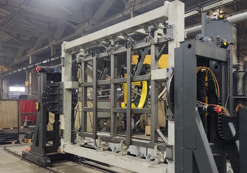 Kultivatorių rėmų suvirinimo robotas