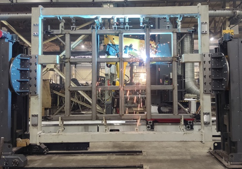 Kultivatorių rėmų suvirinimo robotas