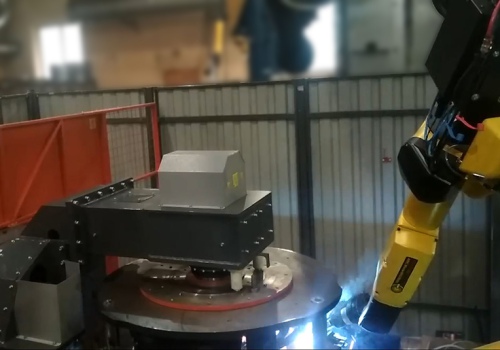 Ventiliatorių ratų suvirinimo robotas