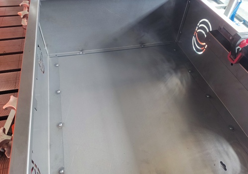 Spintų ir durų suvirinimo robotas