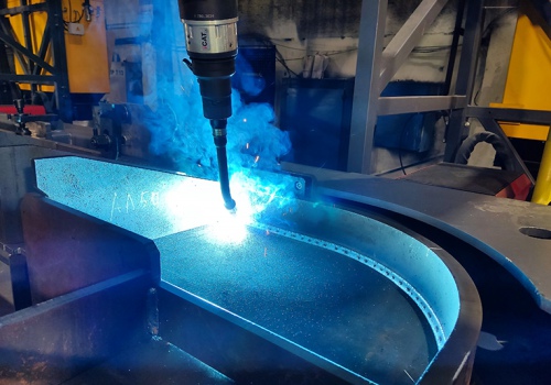 Špangauto suvirinimo robotai