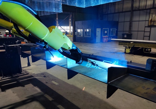 Špangauto suvirinimo robotai