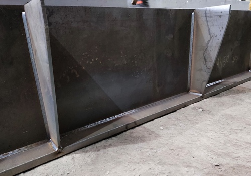 Špangauto suvirinimo robotai