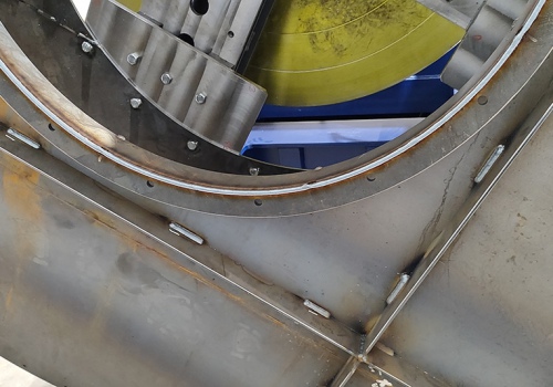 Ventiliatorių korpusų suvirinimo robotas