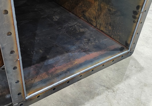 Ventiliatorių korpusų suvirinimo robotas