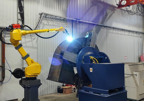 Ventiliatorių korpusų suvirinimo robotas