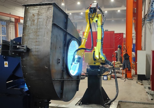 Ventiliatorių korpusų suvirinimo robotas