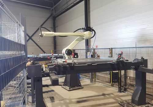 Užtvarų suvirinimo robotas