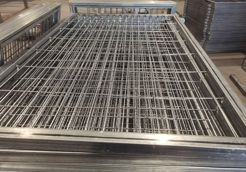 Užtvarų suvirinimo robotas