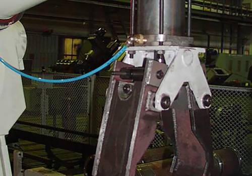 Gręžimo staklių pakrovimo robotas