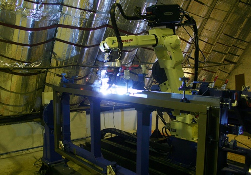 Laiptinės durų suvirinimo robotas