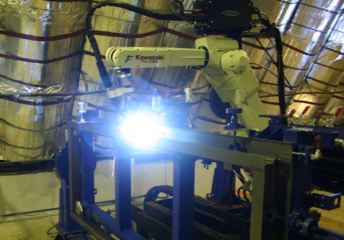 Laiptinės durų suvirinimo robotas