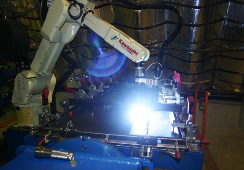 Laiptinės durų suvirinimo robotas