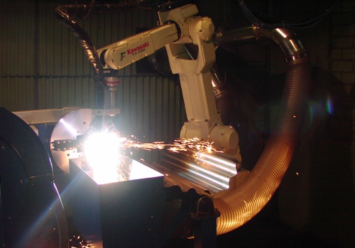 Vamzdžių pjovimo suvirinimui robotas