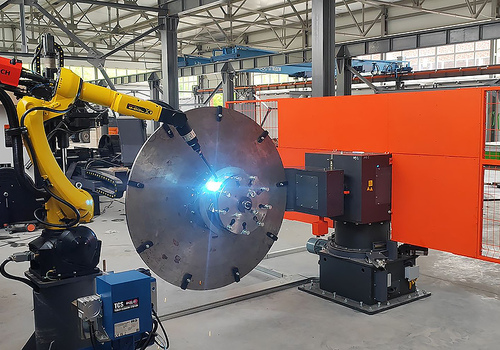 Ventiliatorių sparnuočių suvirinimo robotas