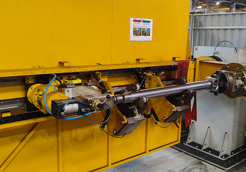 Strypų ir hidraulinių cilindrų suvirinimo robotas