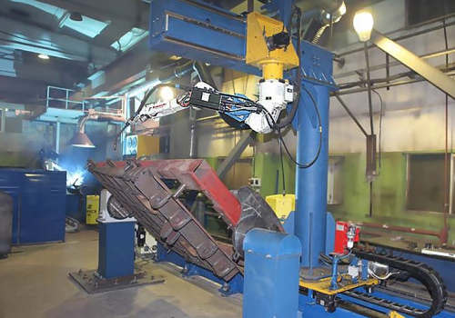 Šachtų tvirtinimo atramos suvirinimo robotas