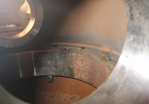 Universalaus suvirinimo robotas