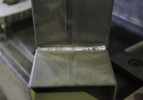 Klojinių suvirinimo robotai